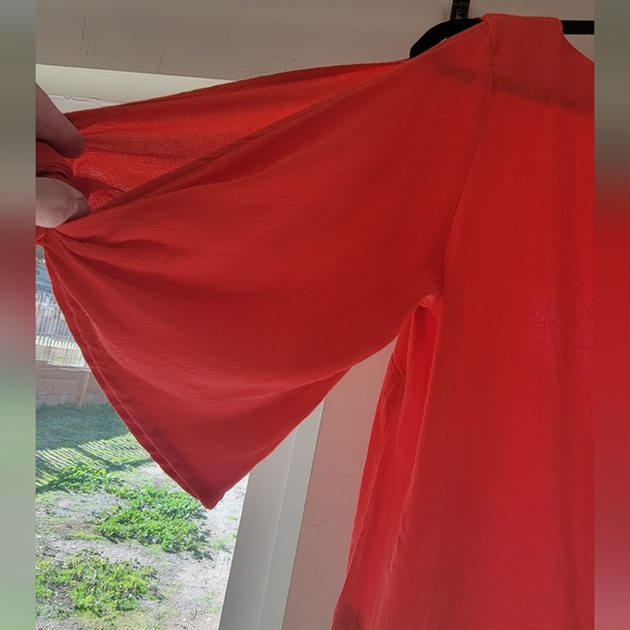 Women's blouse and slacks - Picture 2 of 2